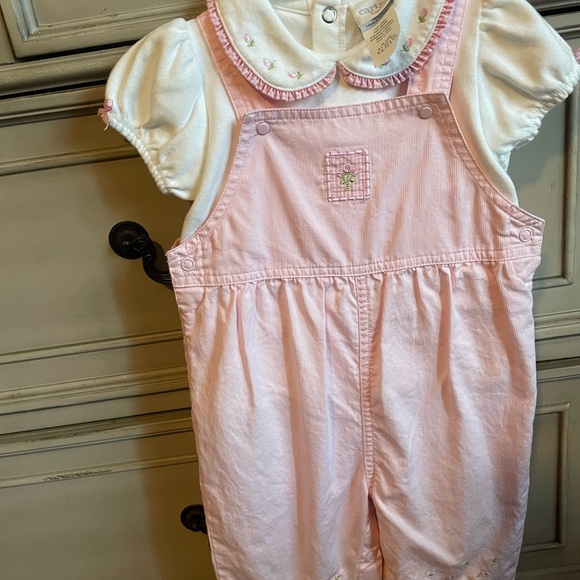 all size 3C shoes 10$ a pair size 6-12 month clothing - Picture 2 of 9